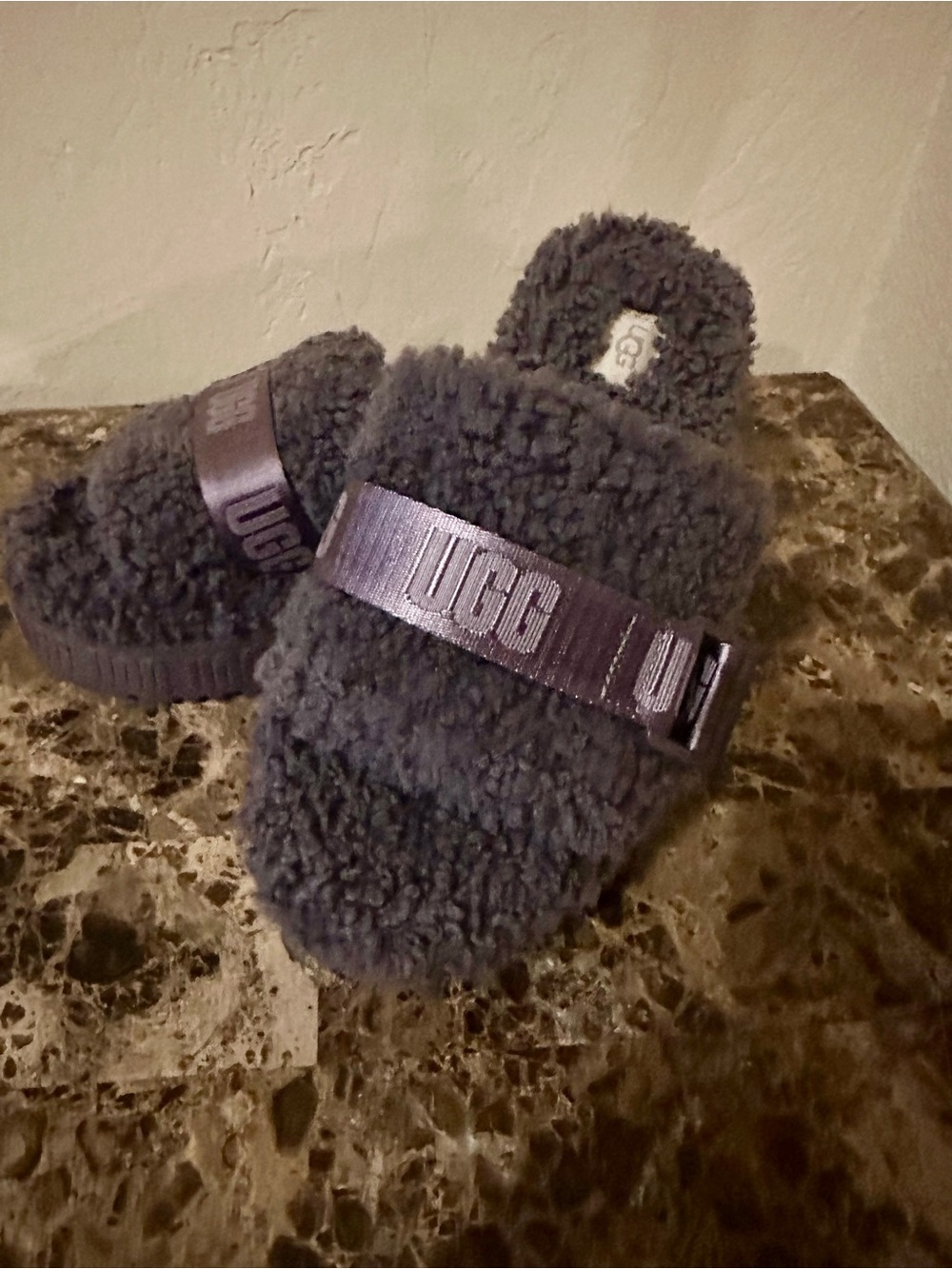 UGG SCUFFETTE GRAY SLIDES/SLIPPERS SZ 8 - BRAND NEW NEVER WORN!